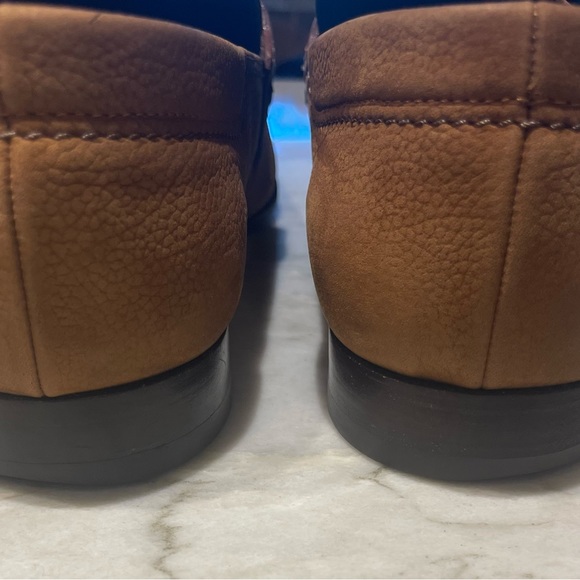 LV MEN PEBBLED LEATHER SLIP ONS, SIZE 11 US. WORE ABOUT 5 TIMES. REFER TO PICS - Picture 4 of 8